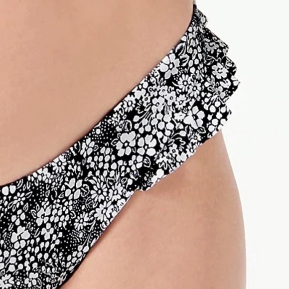 Nwt J Crew French Terry Ruffle Bikini Bottoms in Valley Floral, Size 2X - Picture 4 of 16